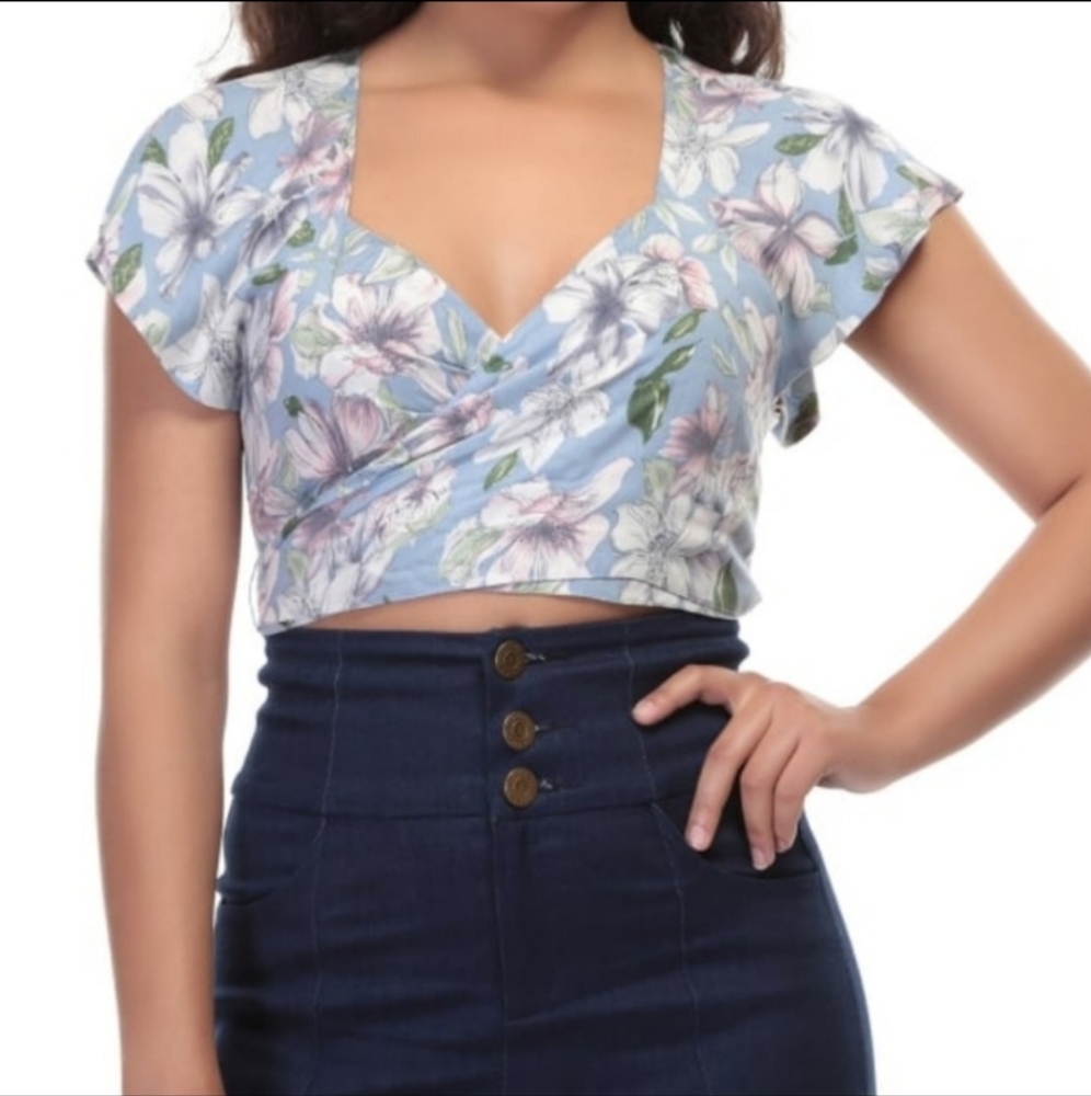 Collectif Vintage Carol Watercolor floral print wrap crop top size large blue